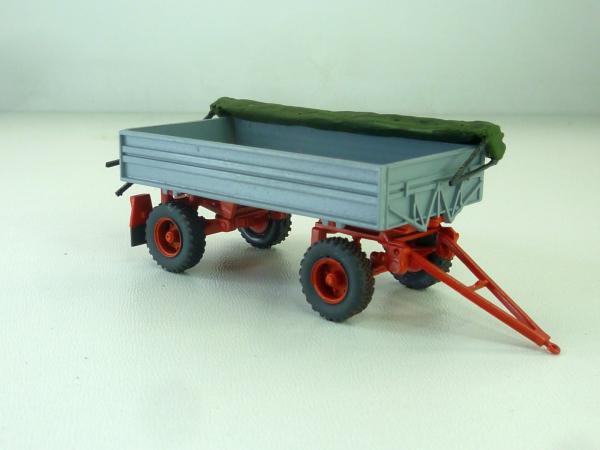HW60.11 ND Kippaufbau offene Plane grau rot graugrün